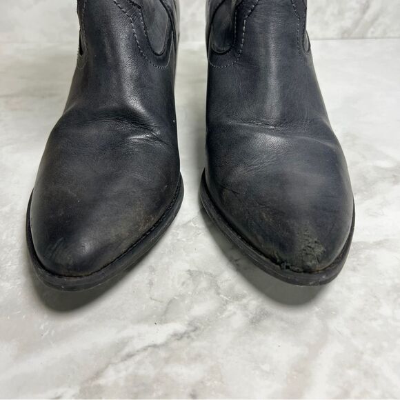 Carlos by Carlos Santana Austin Women's Western Cut Out Ankle Boot - Picture 3 of 5